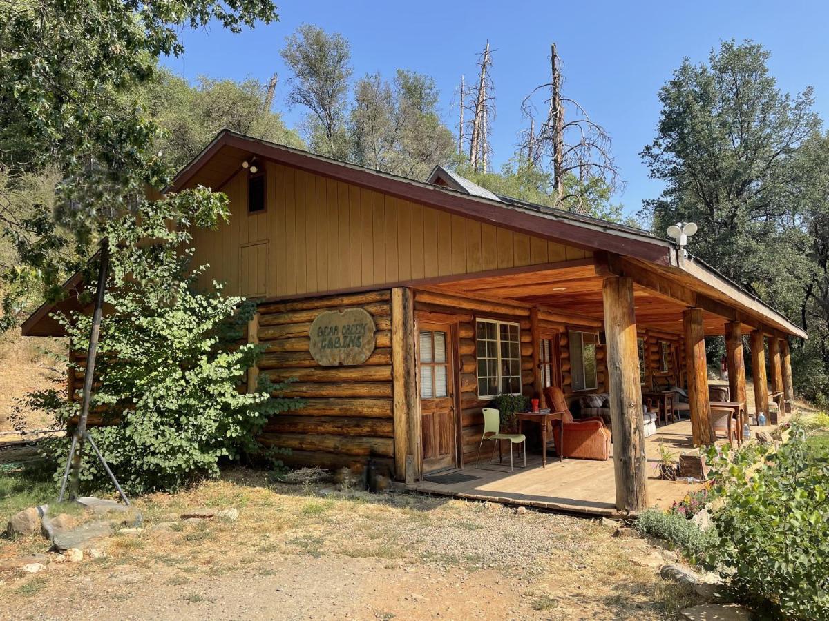 Bear Creek Cabins Hotel Midpines Exterior photo